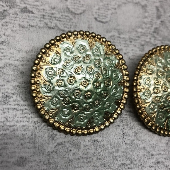 VINTAGE round textured circular enamel dressy statement earrings antiqued look. - Picture 2 of 7